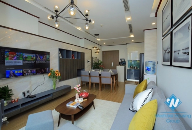 A superb three-bedroom apartment in the high-rise building Vinhome Metroplis, Lieu Giai, Ba Dinh
